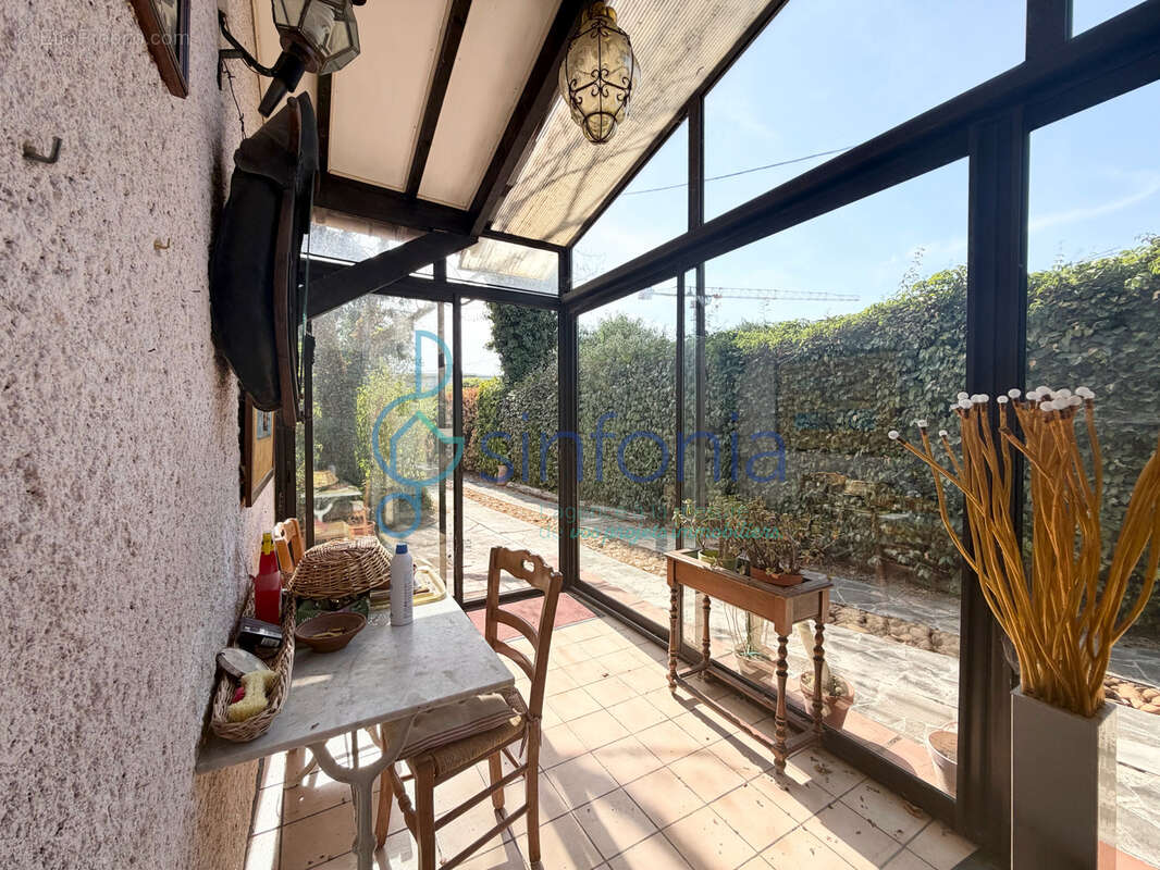 Nîmes   Maison de 120 m2 avec appartement indépendant de 45 m2, 2 garages et jardin - photo 5
