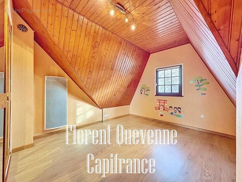 Maison à FEUGUEROLLES-BULLY