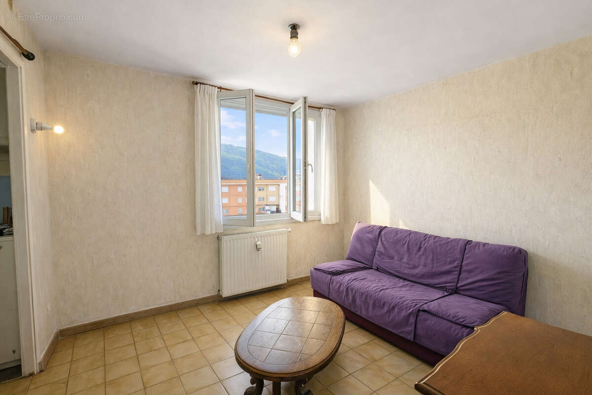 Appartement à LE PONT-DE-CLAIX