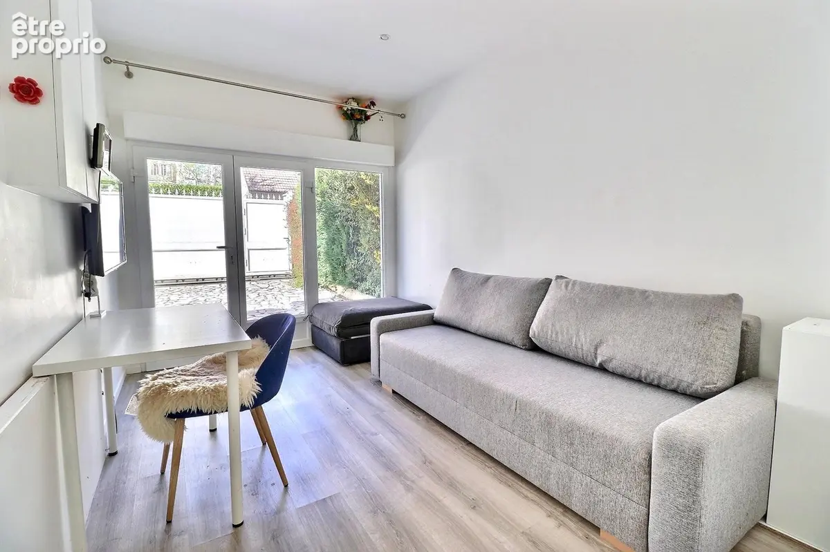 Proximité immédiate du LYCEE INTERNATIONAL - MAISON 172m² - photo 6