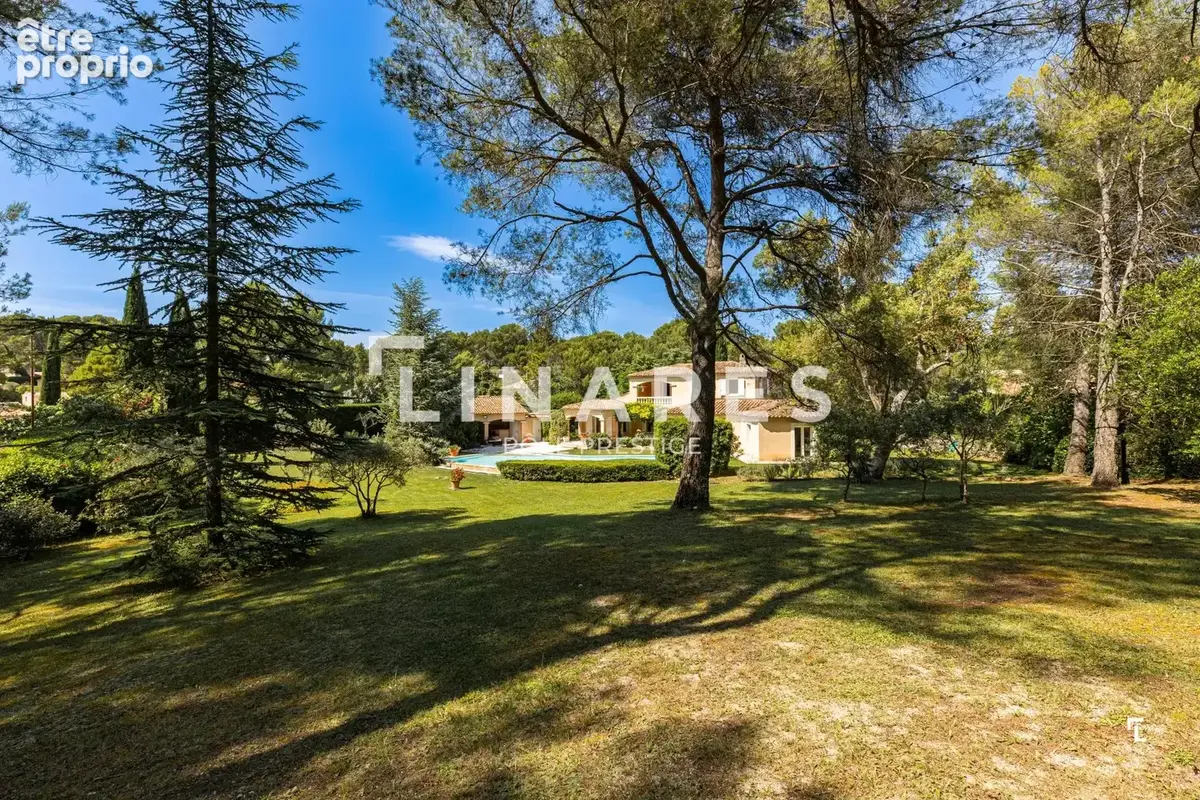LA PROVENÇALE  – Maison provençale de 200m2  - Piscine - Terrain de 4000m2 - Potentiel constructible - Aix-en-Provence - photo 19
