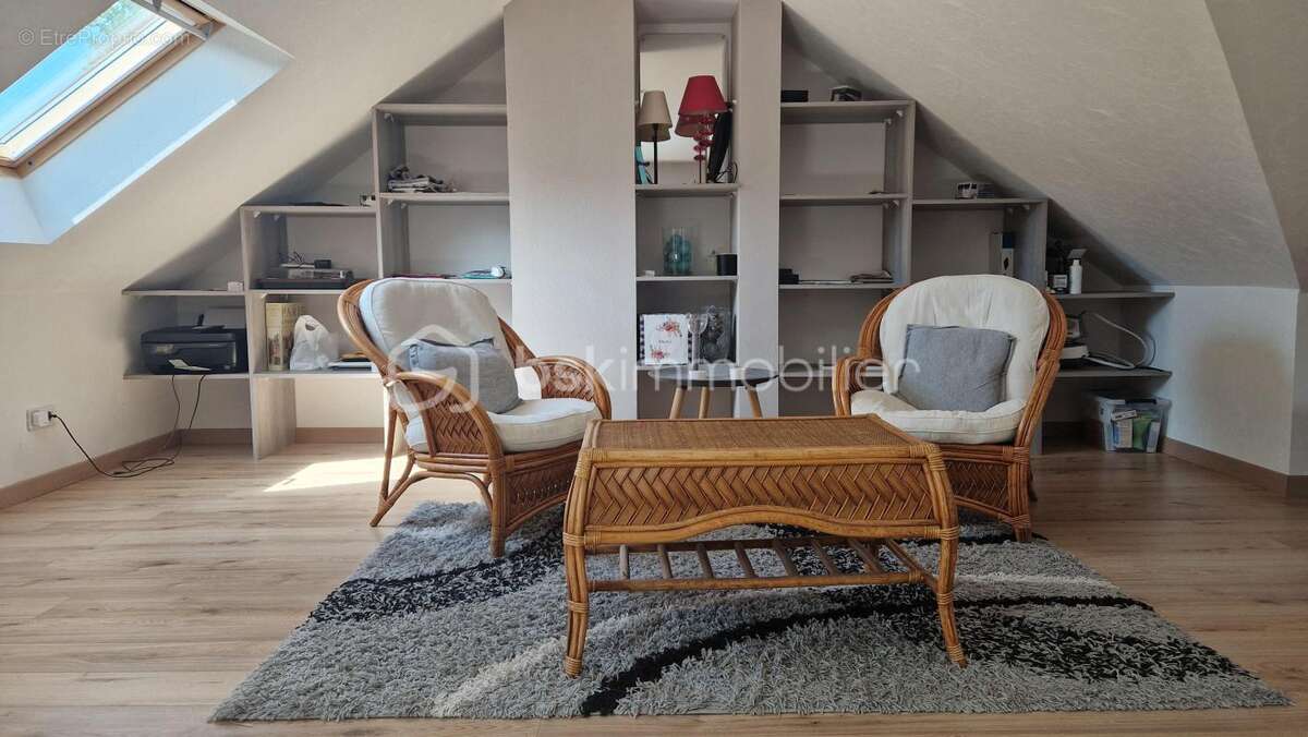LARMOR PLAGE (56620) – Maison familiale de 152 m², 2 chambres + 2 suites parentales, une véranda, jacuzzi , deux garages - photo 18