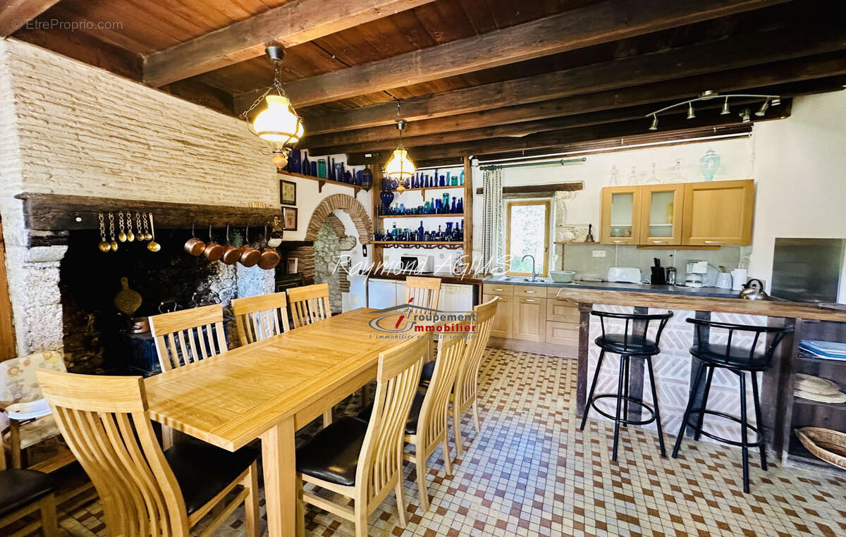 Charmante maison en pierre du XVIe siècle en Dordogne - photo 8