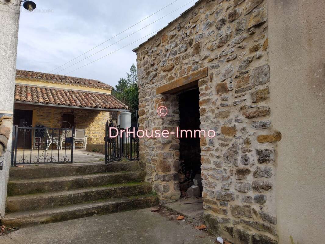 Maison à MOLIERES-SUR-CEZE