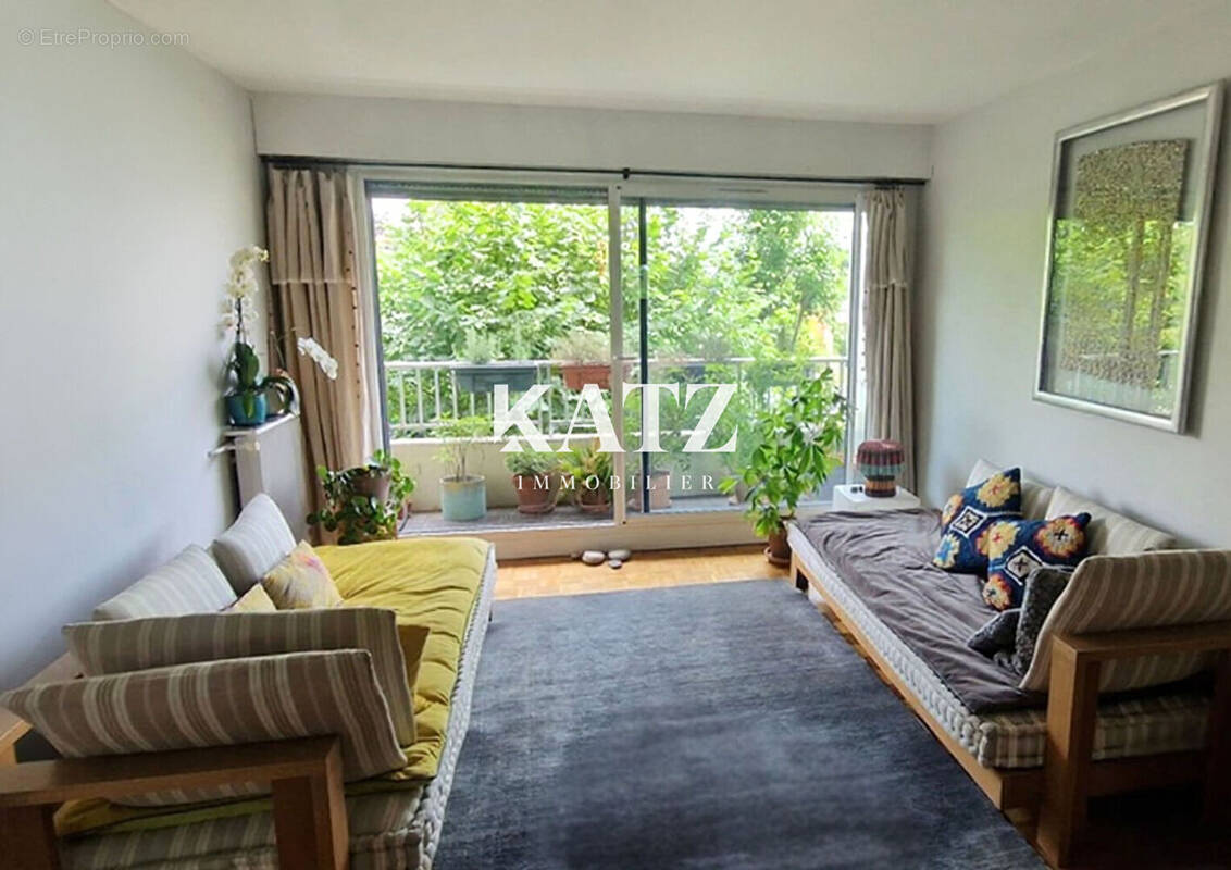 Appartement à GARCHES