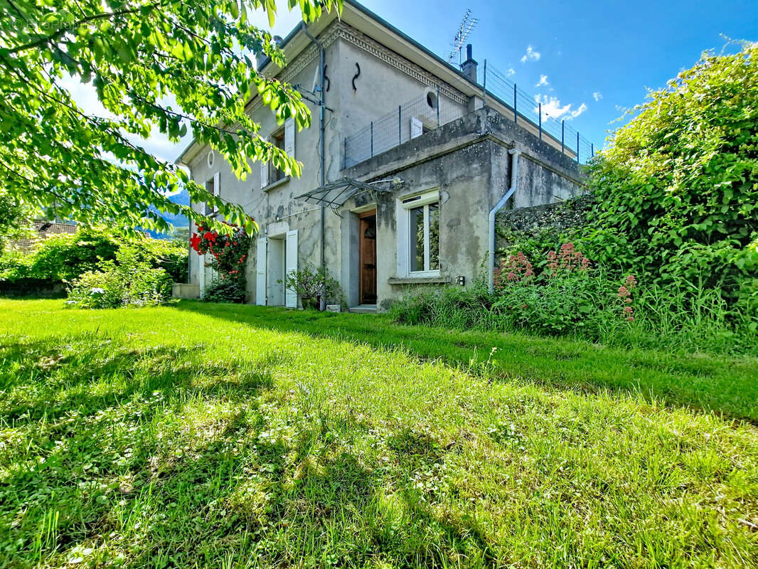 Maison à VARCES-ALLIERES-ET-RISSET