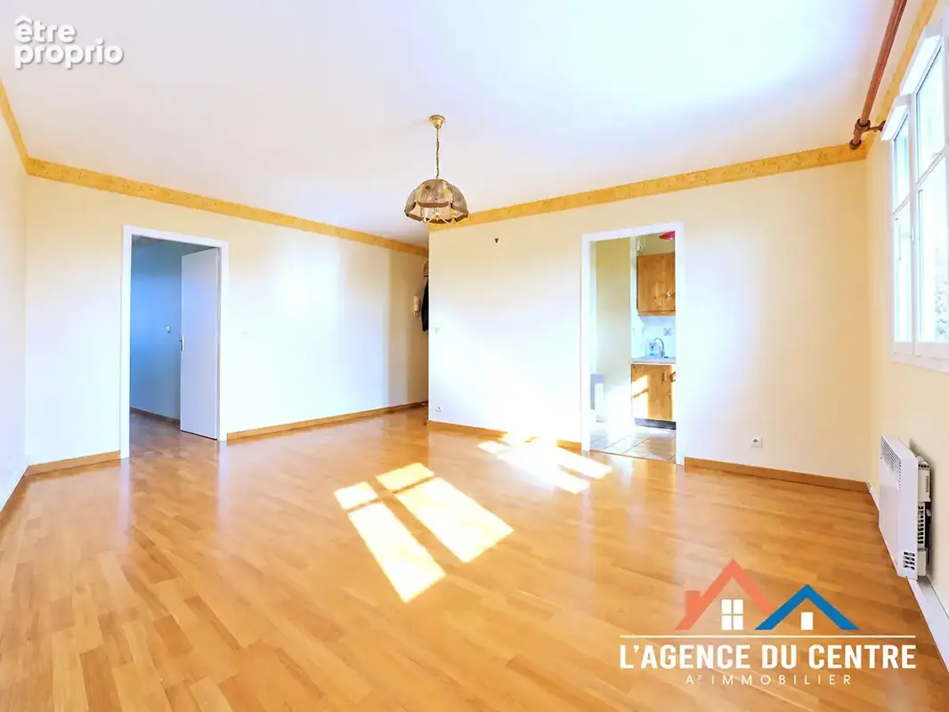 Appartement Carrières-Sous-Poissy Centre-ville / 2 pièces et BOX - photo 3