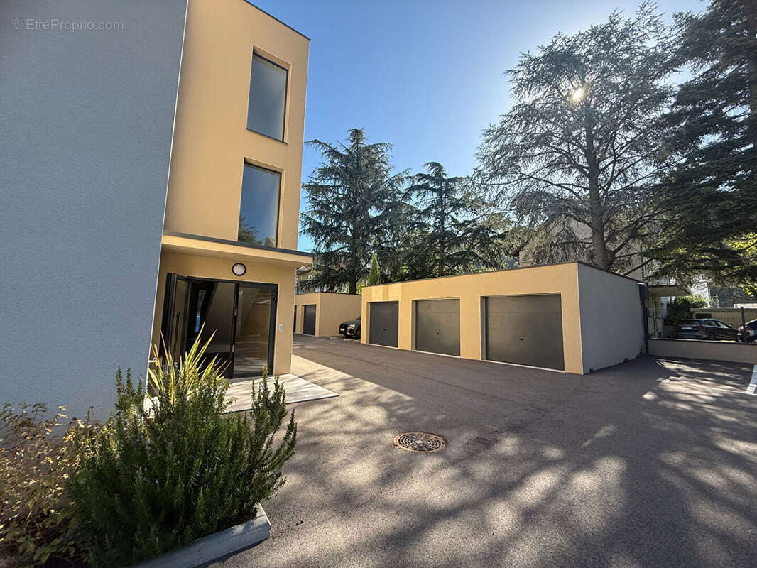 A vendre appartement t3 vienne sud avec terrasse / frais de notaire reduit - photo 8