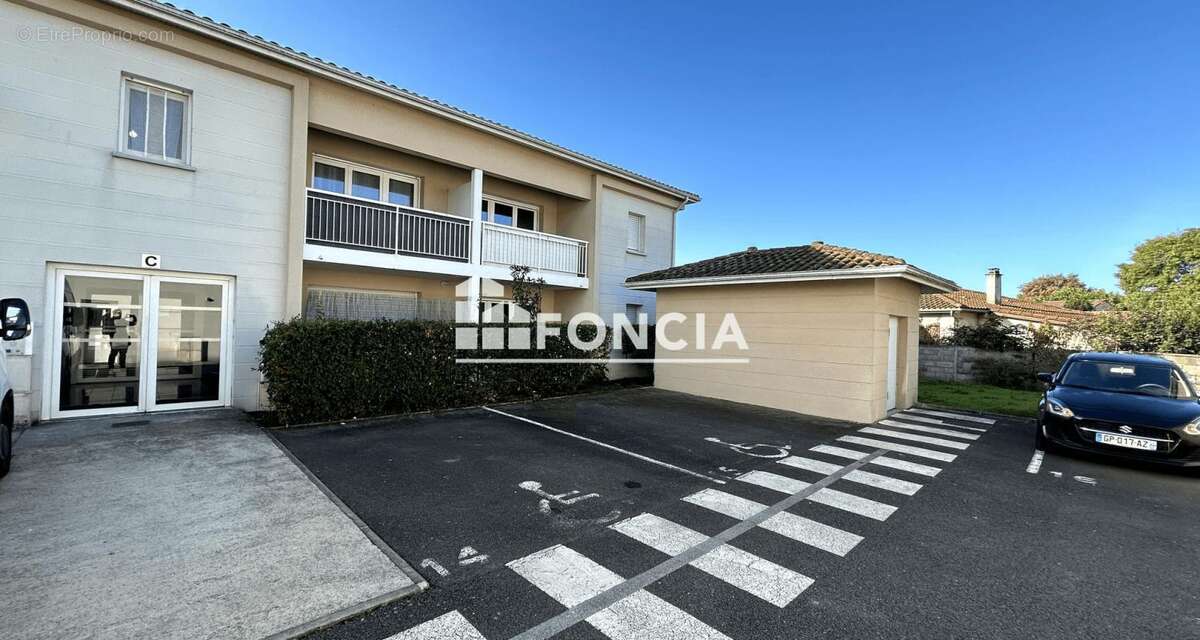 Appartement à VILLENAVE-D&#039;ORNON