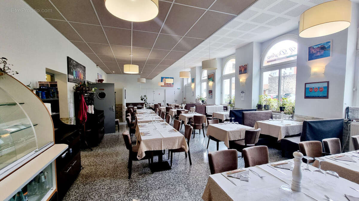 Commerce à BELLEGARDE-SUR-VALSERINE