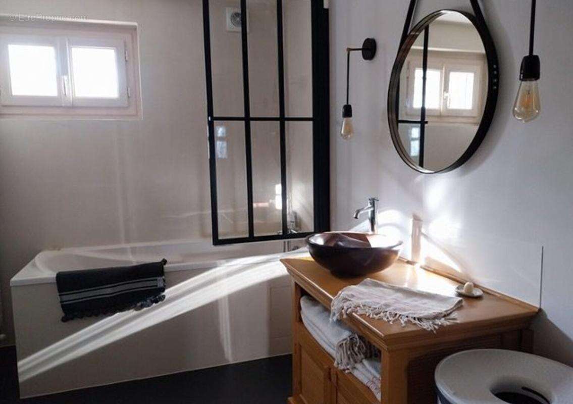 Maison à VILLENAVE-D'ORNON