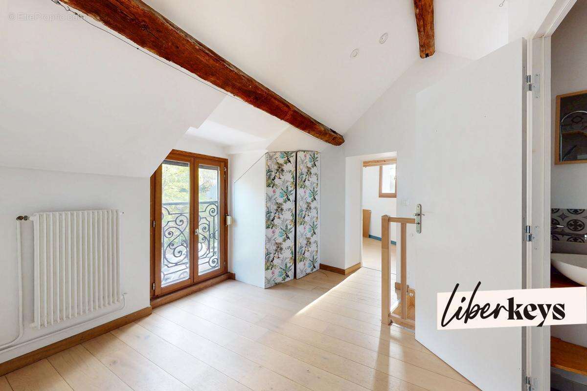 Appartement à CHAVILLE