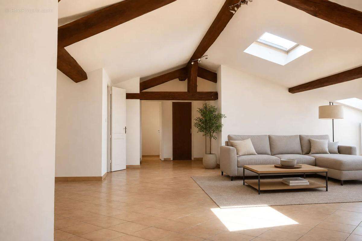 Charmant Appartement T4 de 113m² au sol - Dernier étage - Lumineux - photo 12