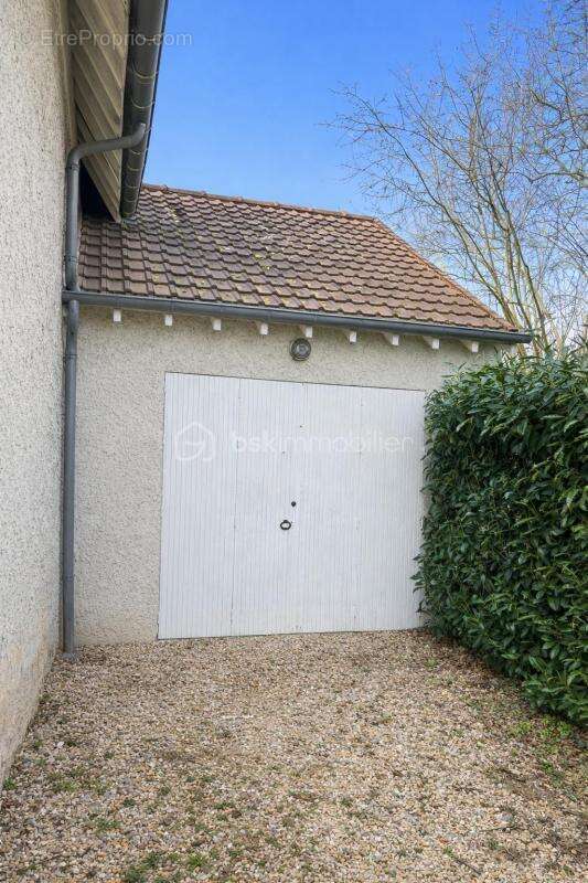 Maison à MOUROUX