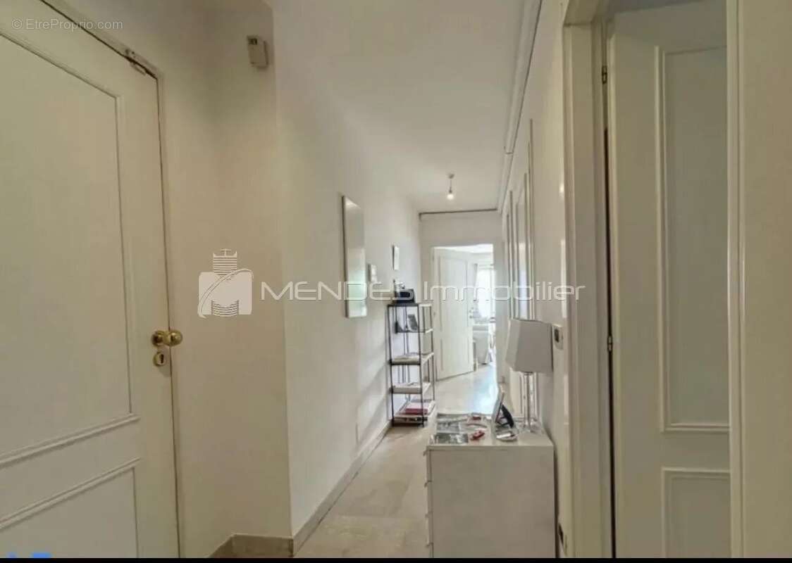 Appartement à BEAUSOLEIL