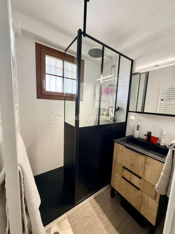Appartement à VAUX-SUR-MER