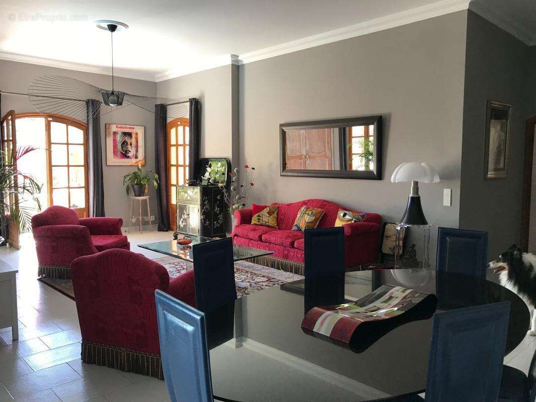 Maison à VAISON-LA-ROMAINE