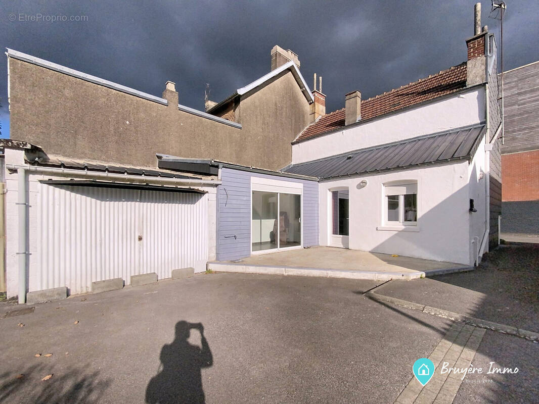 Maison à AULNOYE-AYMERIES