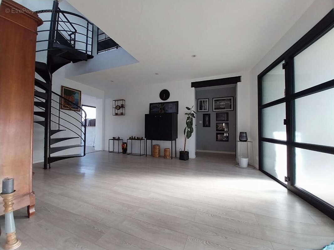 Maison 230m² à montamisé - photo 3