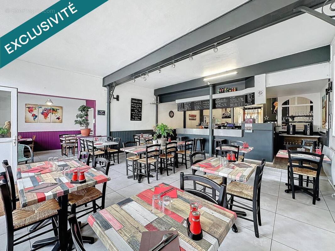 Photo 1 - Commerce à VERON