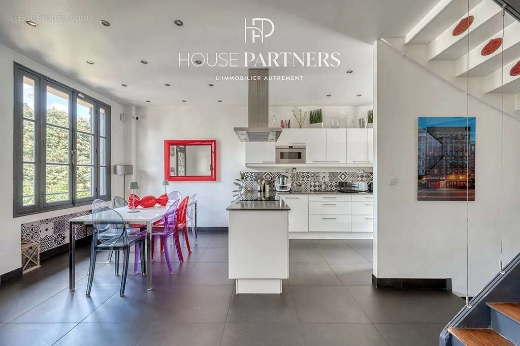 Maison à NANTERRE