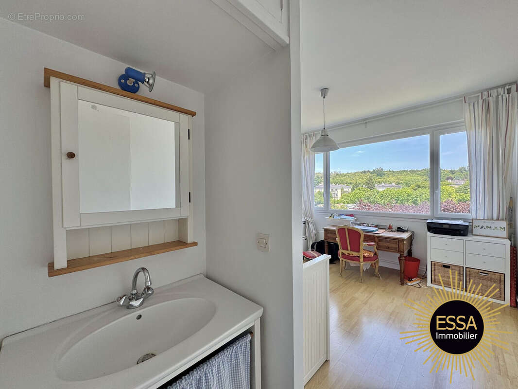 Appartement à NOISY-LE-ROI