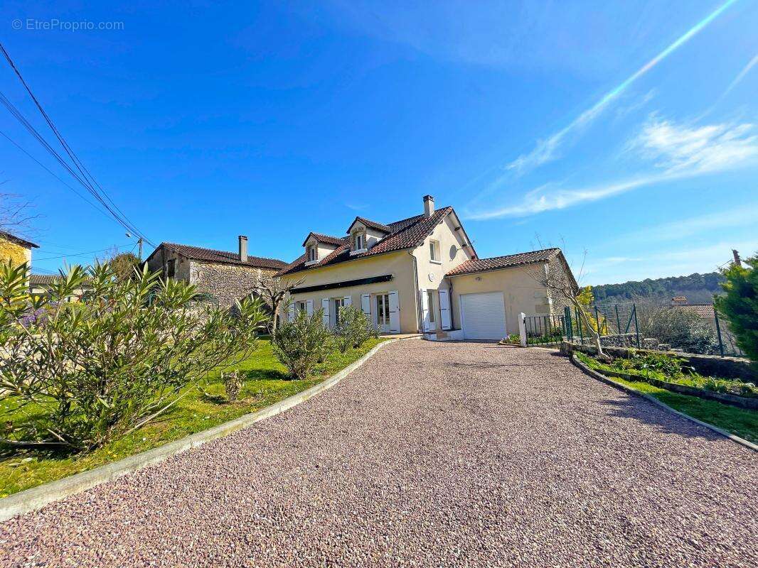 Maison à SOURZAC