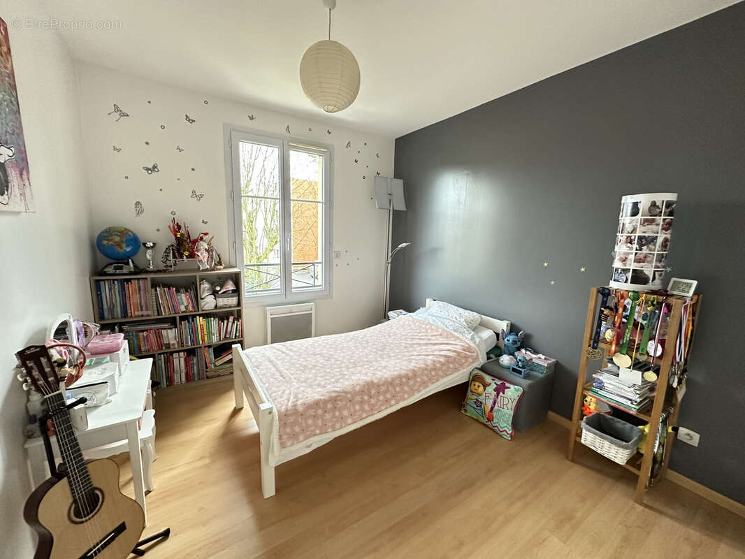 Maison à BROU-SUR-CHANTEREINE