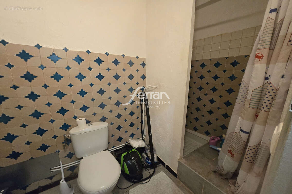 Appartement à SALERNES