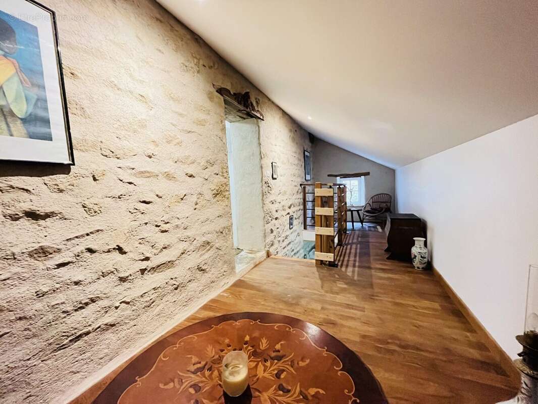 Maison à MARCILLAT-EN-COMBRAILLE