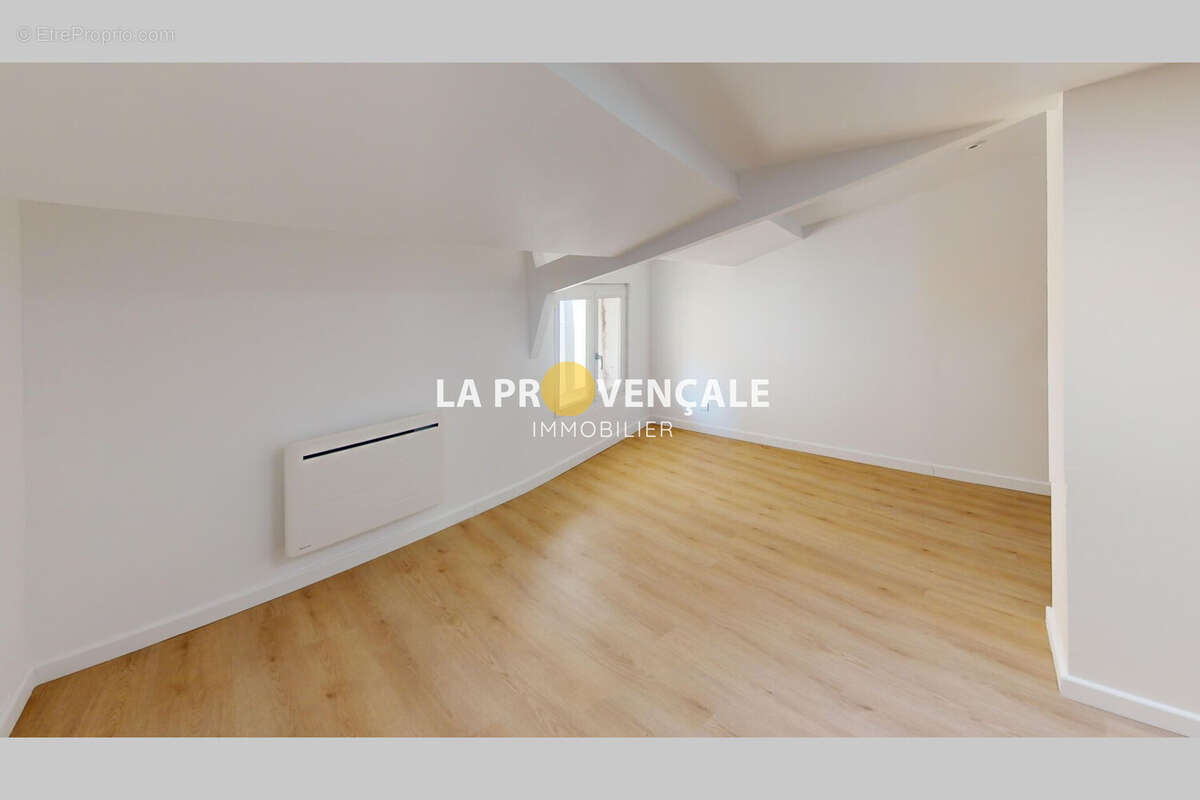 Appartement à TRETS