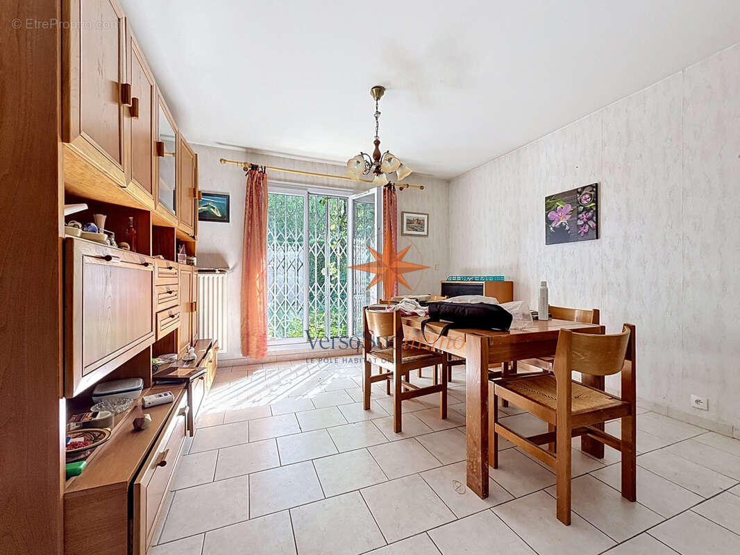 Maison à CHAMPS-SUR-MARNE