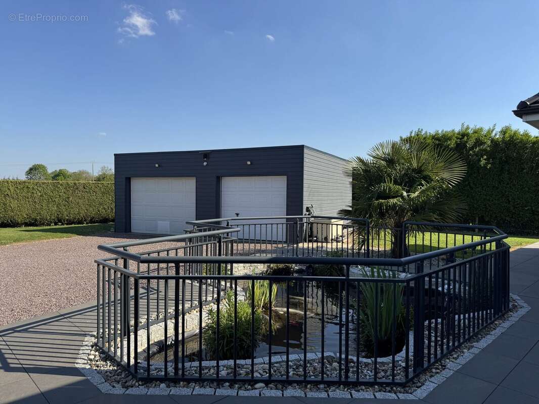 Maison 160 m² à Marbeuf  - photo 2