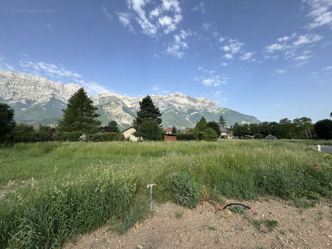 Terrain à CHAUFFAYER