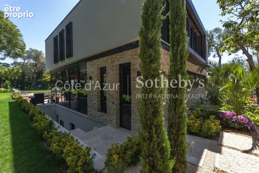 Cap d’Antibes villa contemporaine neuve à pied de la mer dans domaine privé - photo 8