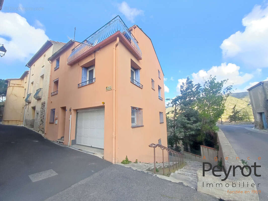 Maison à LATOUR-DE-FRANCE