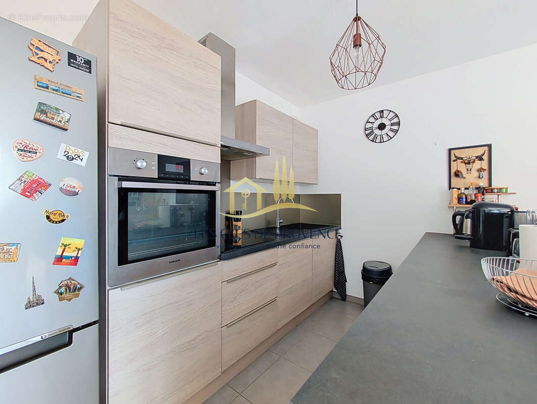 Appartement Type 3 récent avec terrasse et stationnements - photo 4