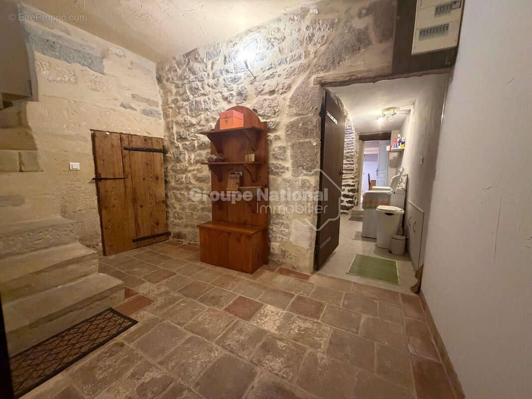 Maison à CAVEIRAC