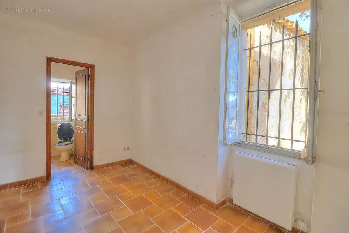 Maison à BIOT