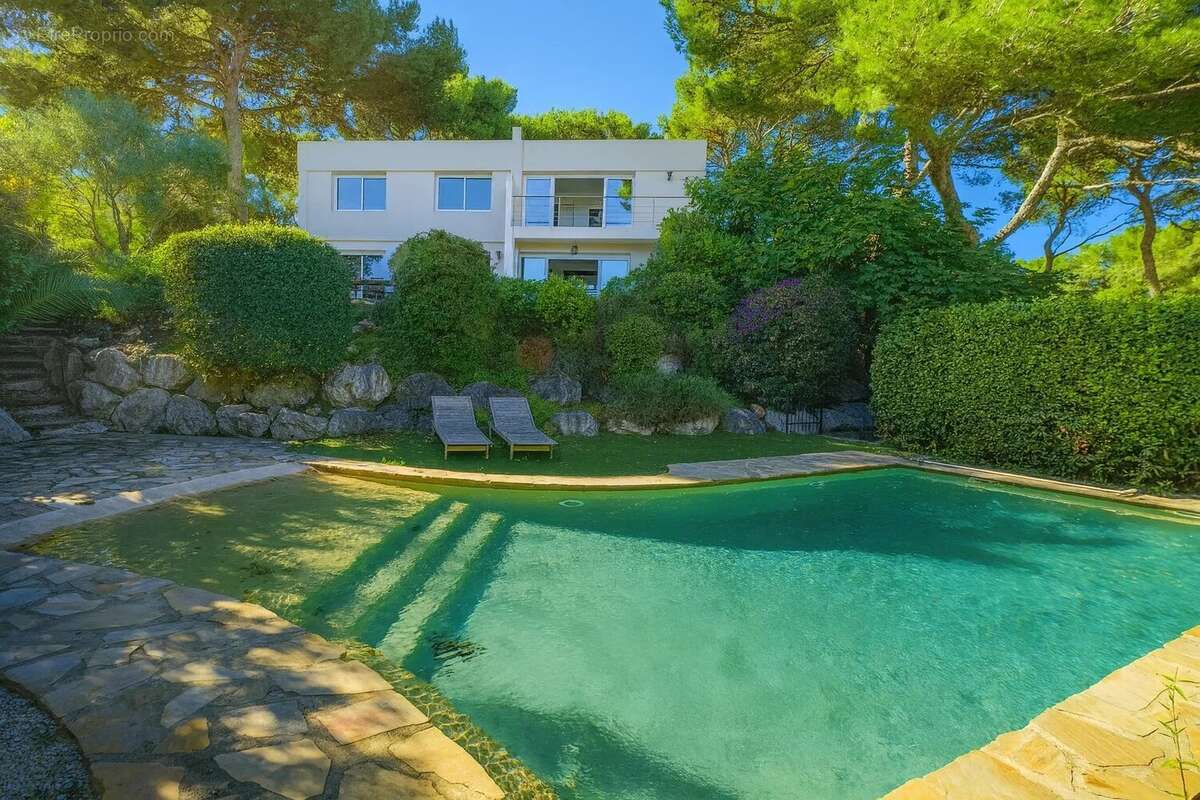 Maison à HYERES