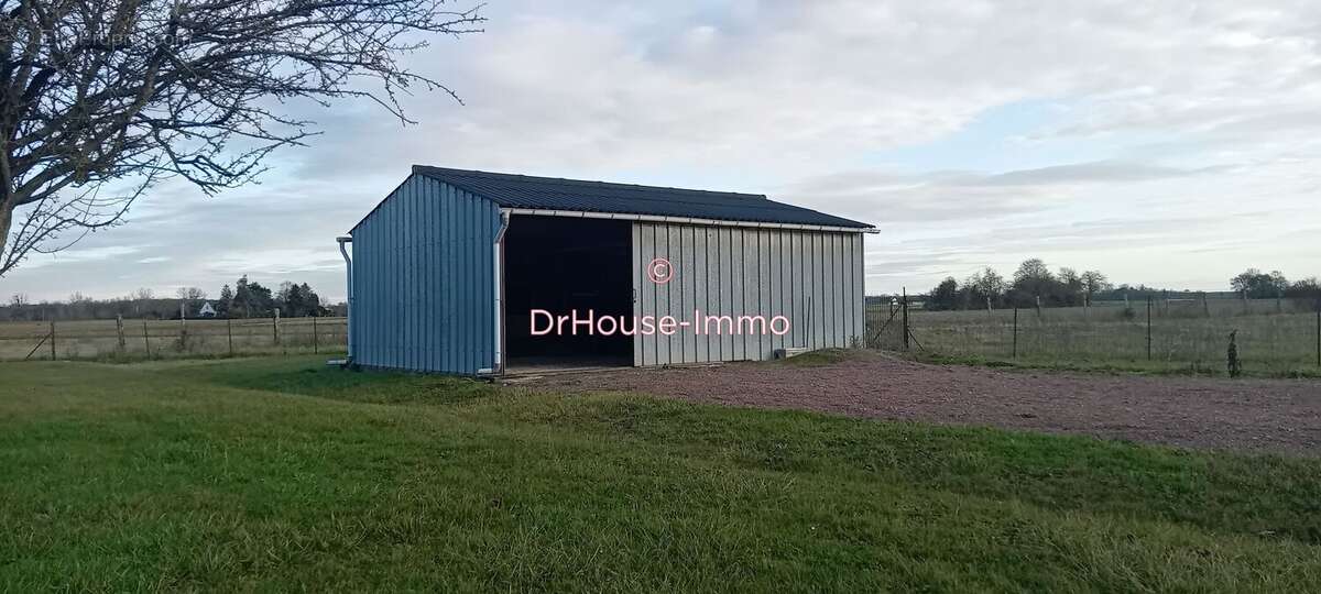 Maison à CLERE-LES-PINS