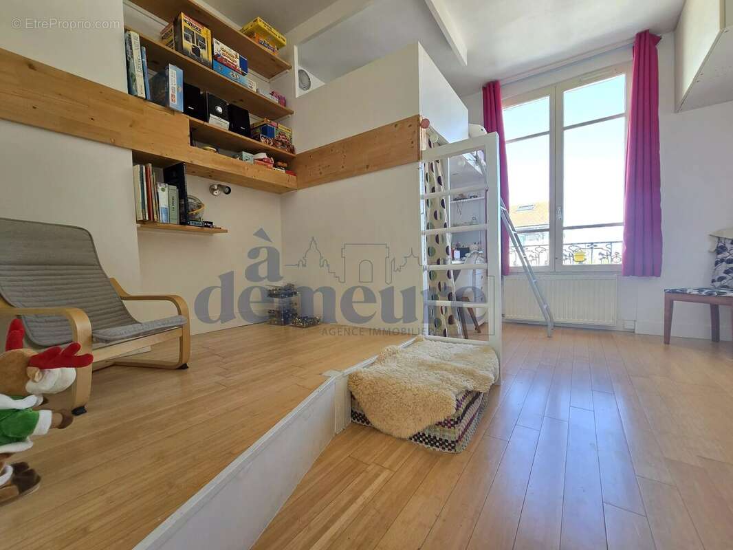 Appartement à ISSY-LES-MOULINEAUX