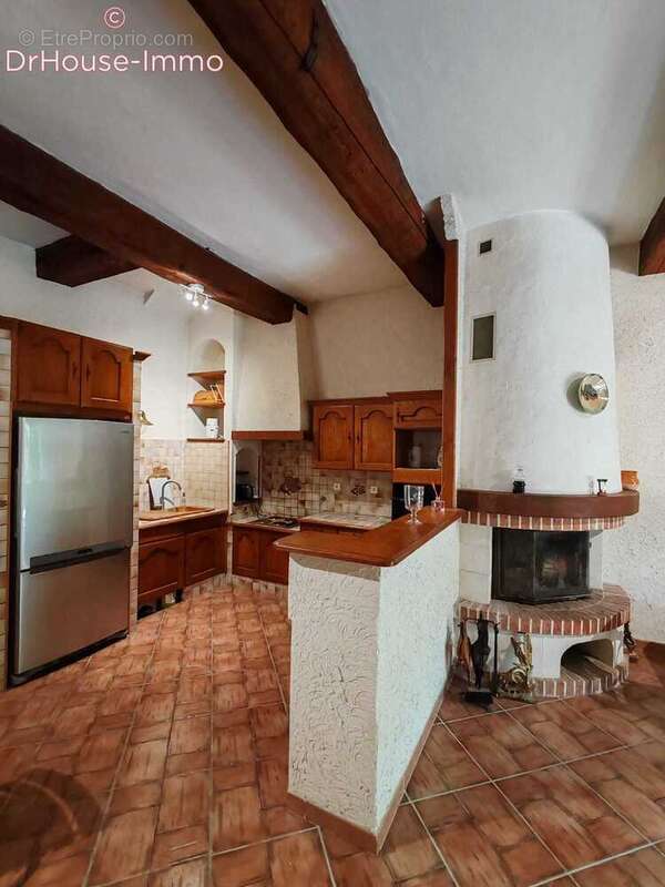 Maison à BESSE-SUR-ISSOLE