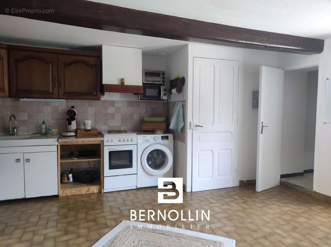 Maison à COURMANGOUX