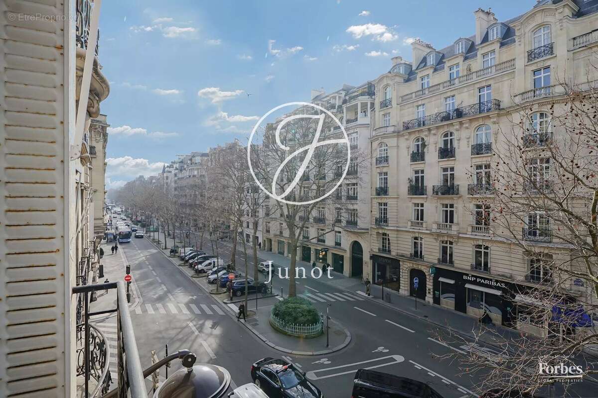 Appartement à PARIS-7E