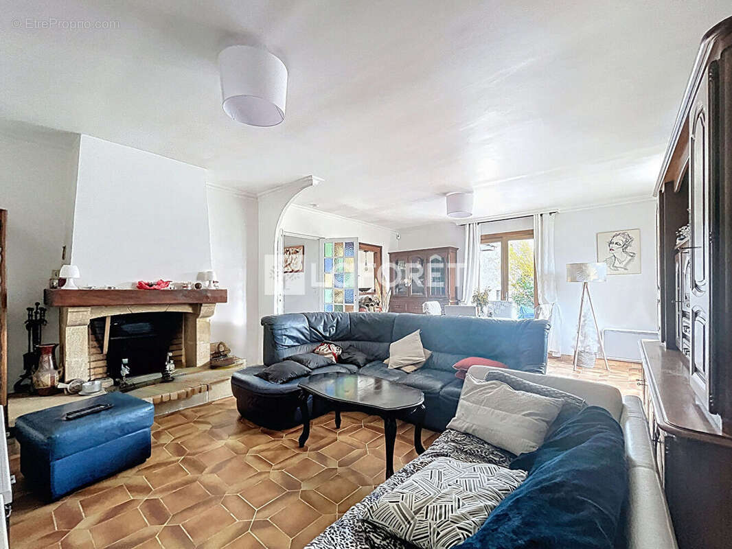 Maison à SAINT-MICHEL-SUR-ORGE