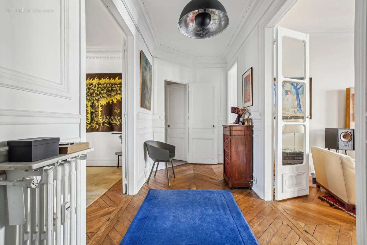 Appartement à PARIS-7E