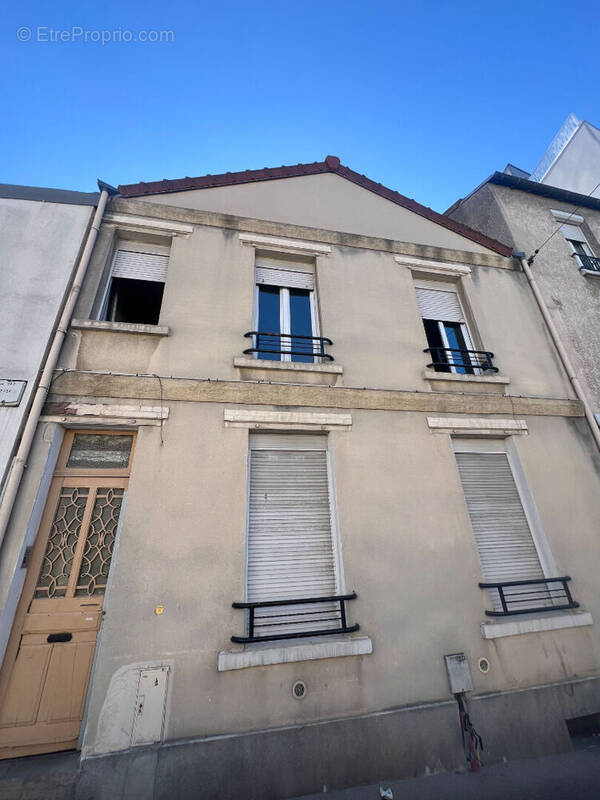 Appartement à AUBERVILLIERS