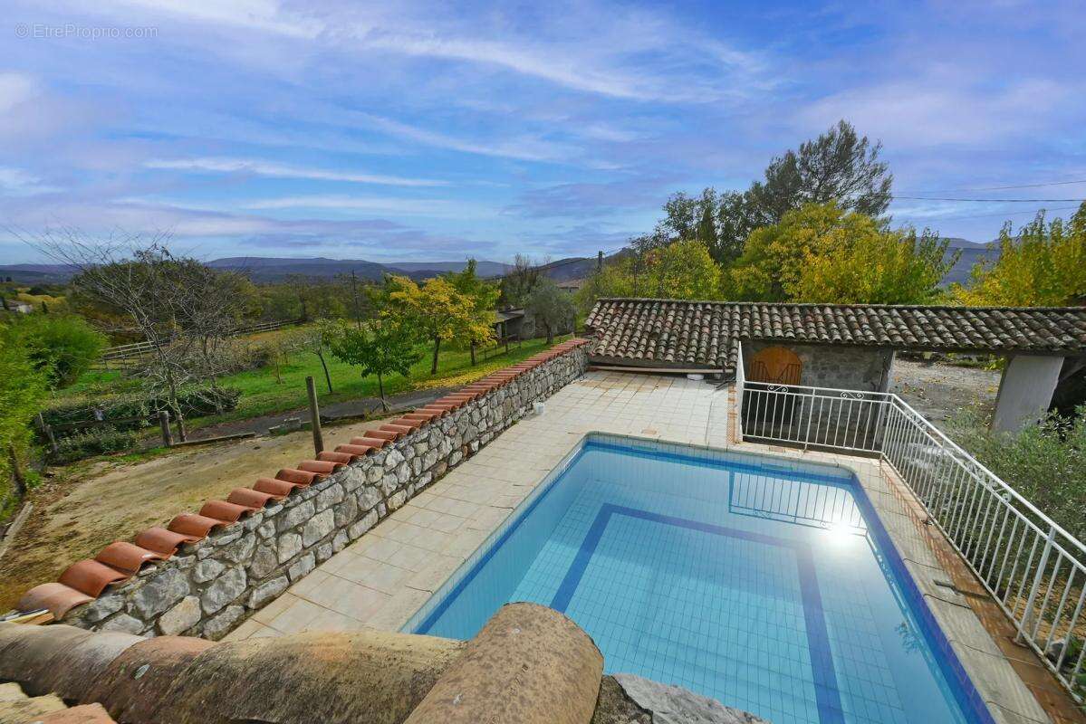 Maison à SAINT-ALBAN-AURIOLLES