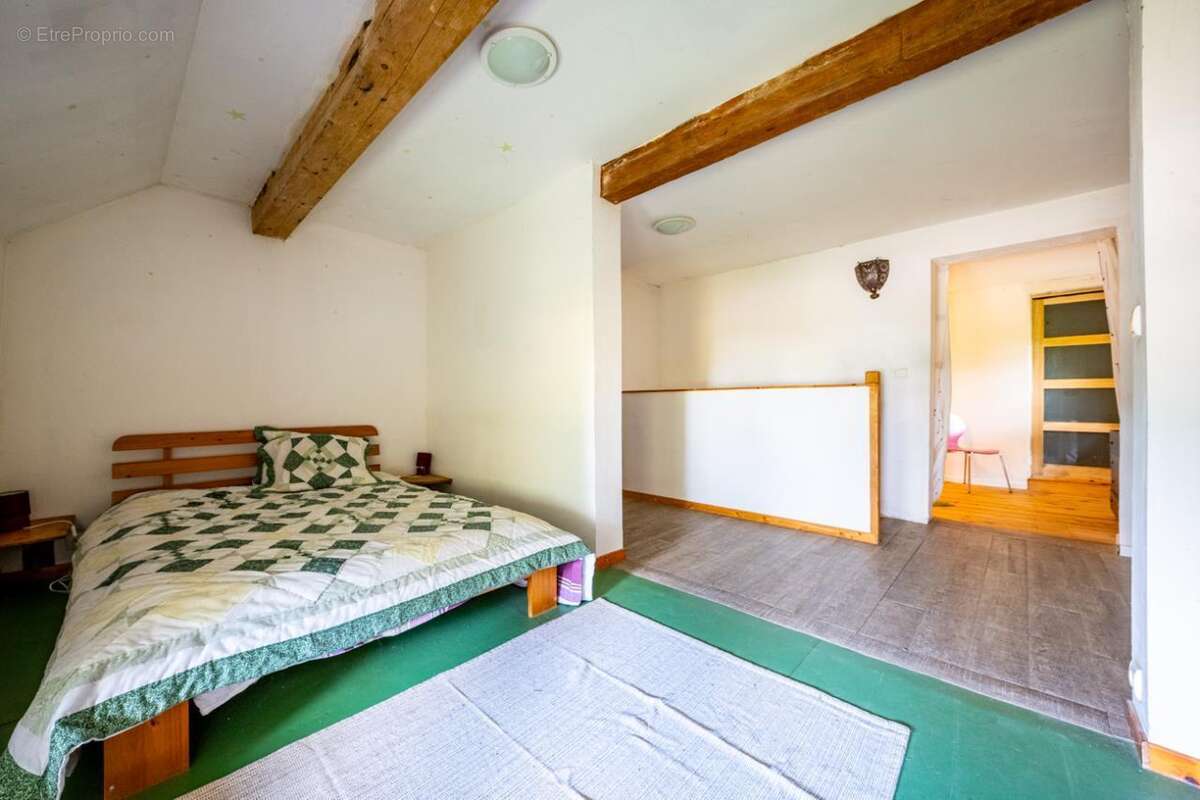 Appartement à BEIRE-LE-CHATEL